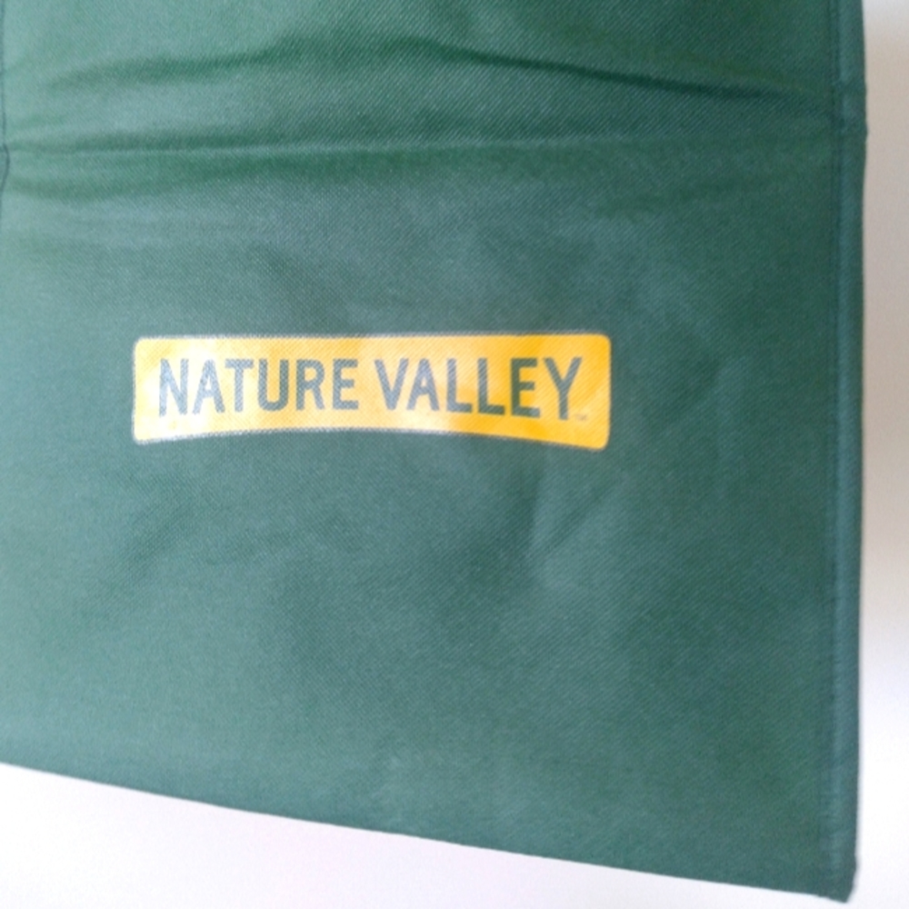 Nature Valley green insulated lunch bag, new